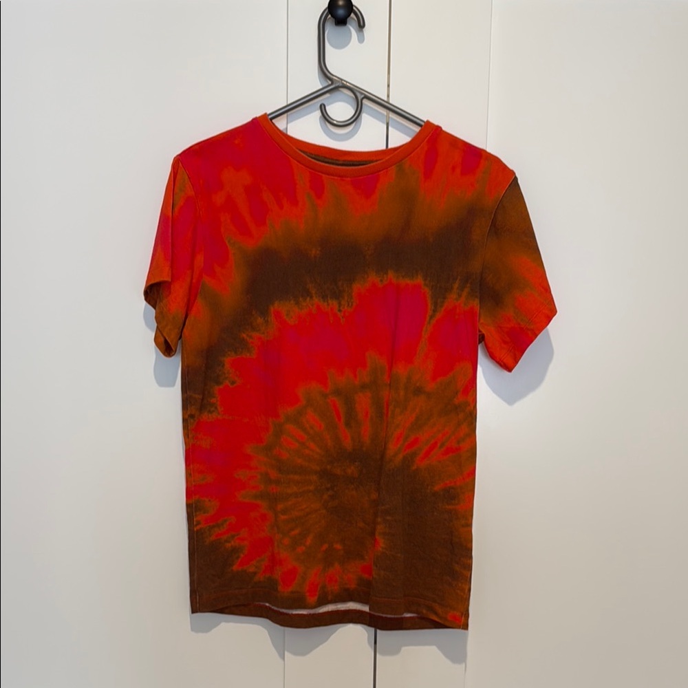 Retrofete - Vibrant Tie-Dye T-Shirt